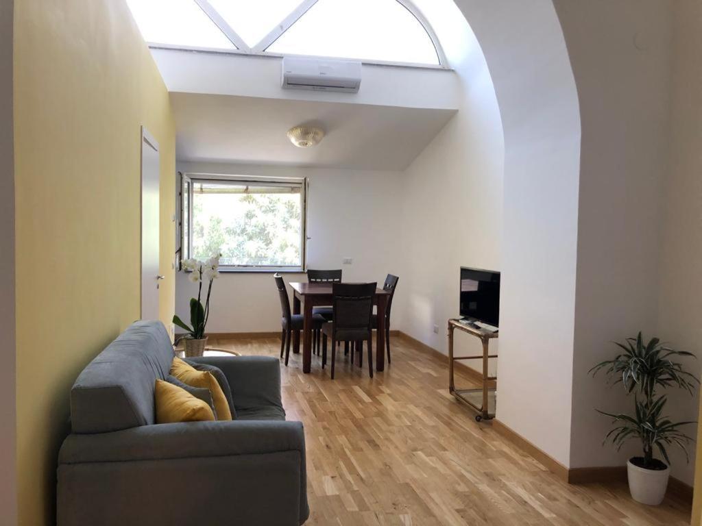 William Apt Sorrento Kültér fotó